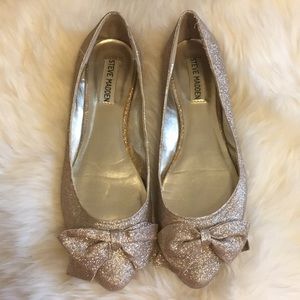 Steve Madden glitter bow flats! 🎀